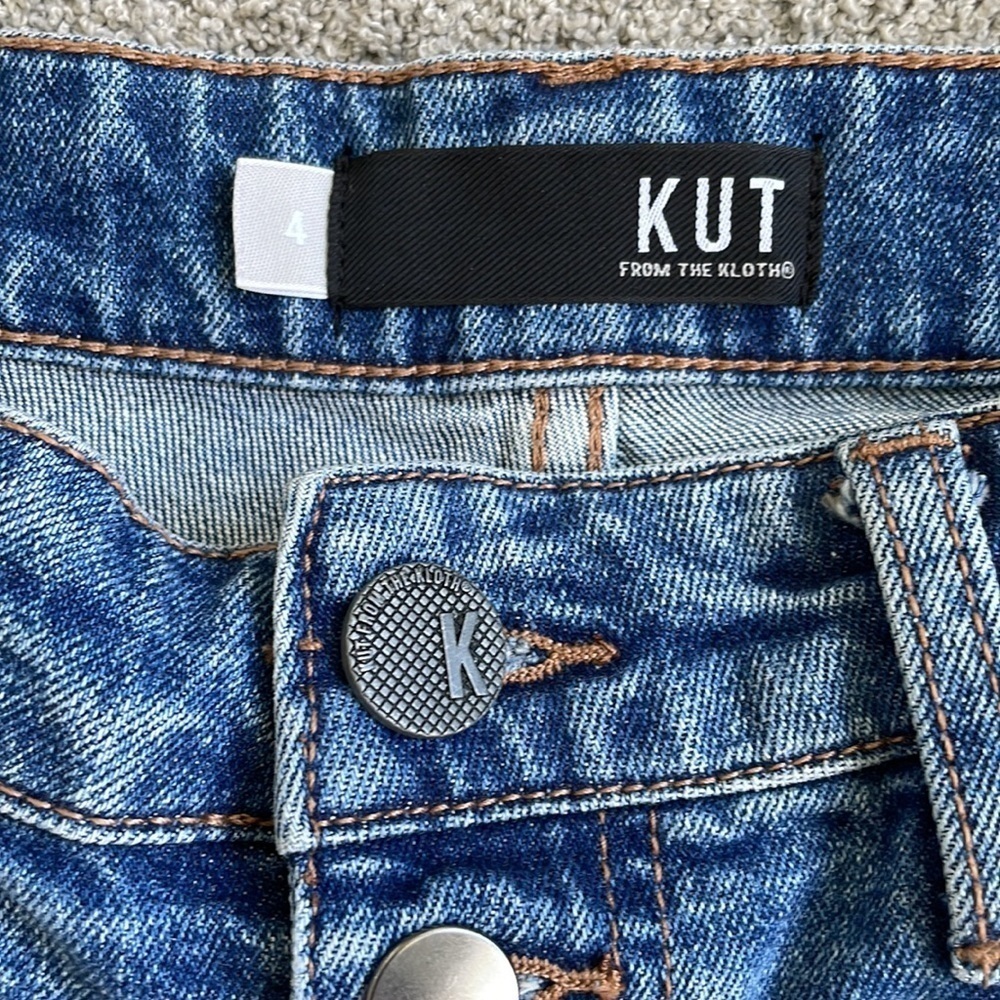 EC Kut from the Kloth Jane High Rise Button Fly Denim Short - Size 4 - Picture 4 of 6